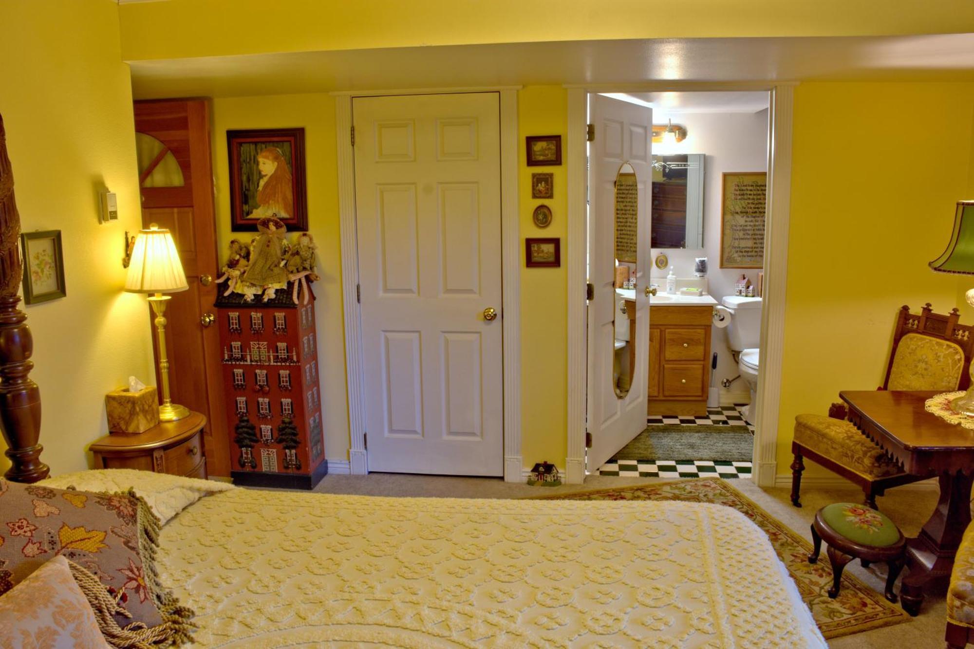 Big Yellow Inn Cedar Stadt Zimmer foto
